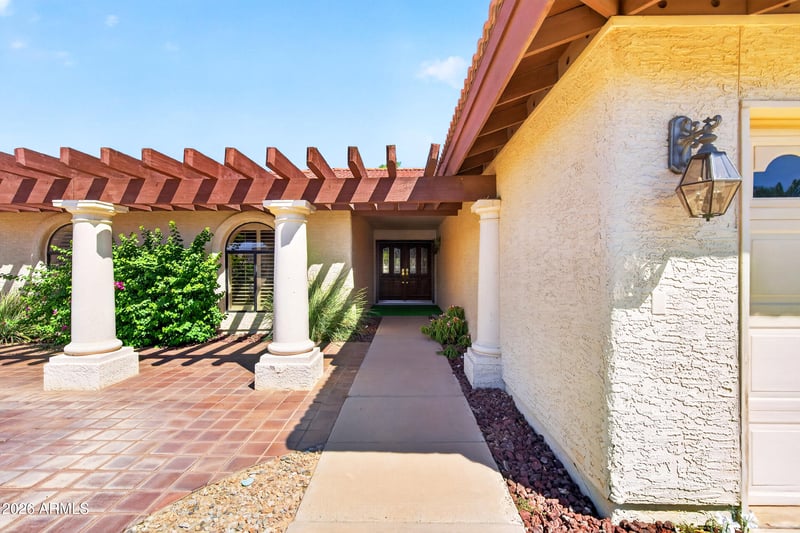 10422 E Regal Dr, Sun Lakes, AZ 85248