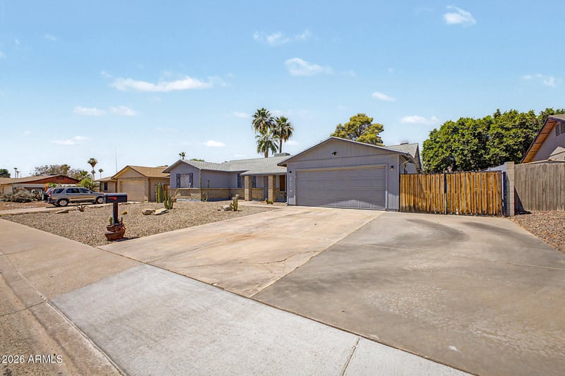 10422 44th St, Phoenix, AZ 85044