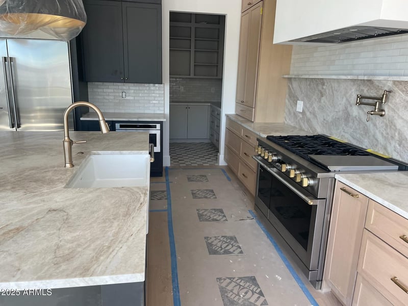 10423 Navigator Ln, Peoria, AZ 85383