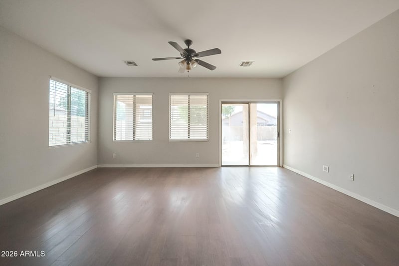 10423 Hughes Dr, Tolleson, AZ 85353
