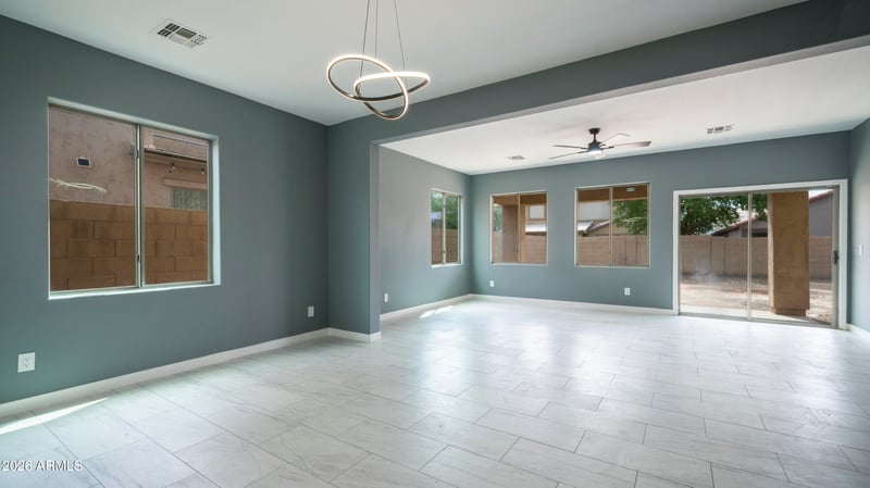 10423 W Hughes Dr, Tolleson, AZ 85353