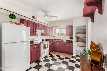 10425 111th Ave, Sun City, AZ 85351