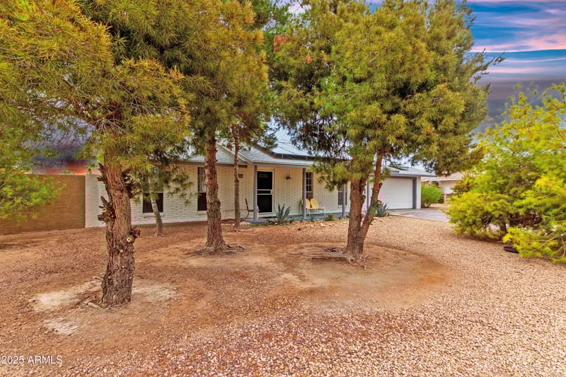 10425 111th Ave, Sun City, AZ 85351