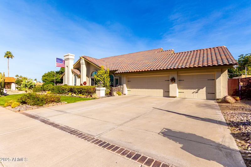 10425 23rd St, Phoenix, AZ 85028