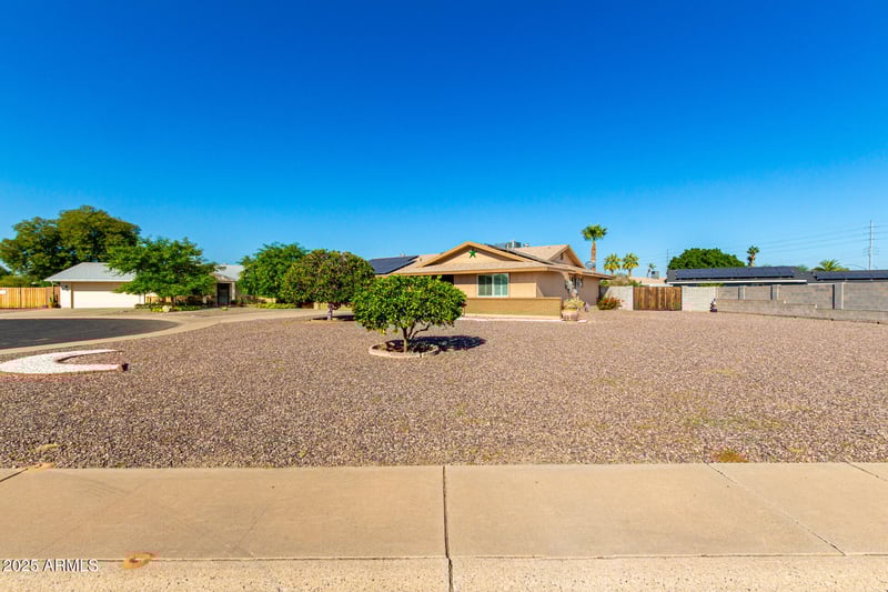 10425 Balboa Dr, Sun City, AZ 85351