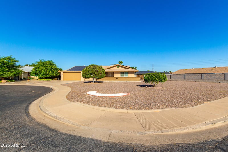 10425 Balboa Dr, Sun City, AZ 85351