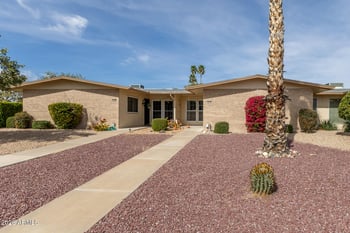 10426 Ocotillo Dr, Sun City, AZ 85373