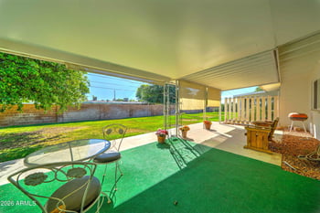 10427 105th Dr, Sun City, AZ 85351