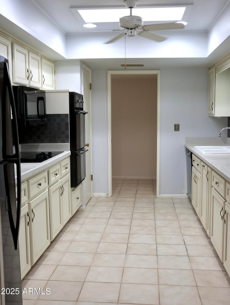 10428 Camelot Cir, Sun City, AZ 85351