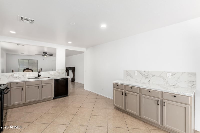 10429 Miami St, Tolleson, AZ 85353