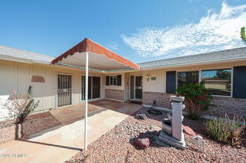 10429 W Prairie Hills Cir, Sun City, AZ 85351