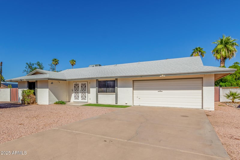 1043 74th Pl, Mesa, AZ 85208