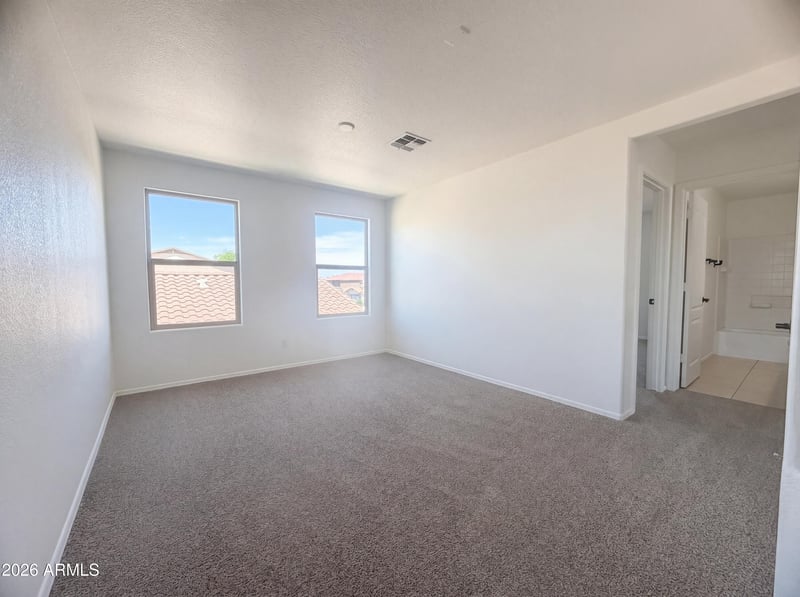 1043 Daniella Dr, San Tan Valley, AZ 85140