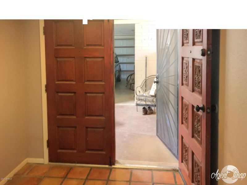 1043 N April --, Mesa, AZ 85203