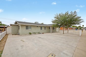 1043 5th St, Mesa, AZ 85201