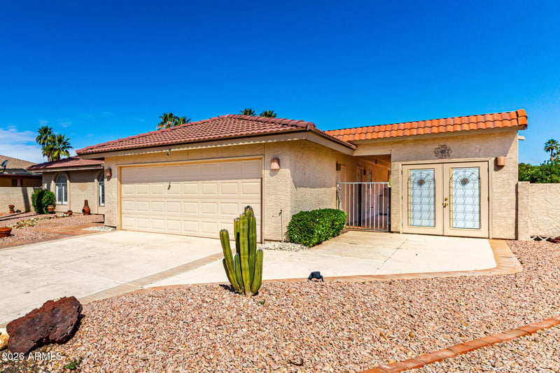 10430 Regal Dr, Sun Lakes, AZ 85248