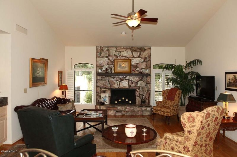 10430 E Shangri La Rd, Scottsdale, AZ 85259