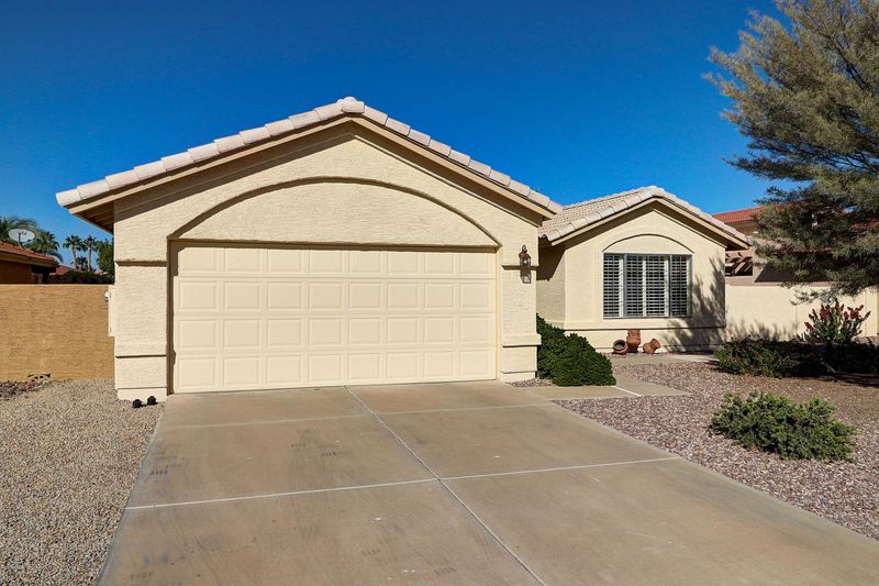10430 E Watford Way, Sun Lakes, AZ 85248