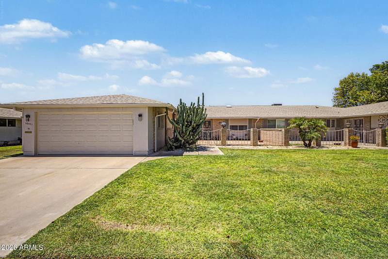 10431 W El Capitan Cir, Sun City, AZ 85351