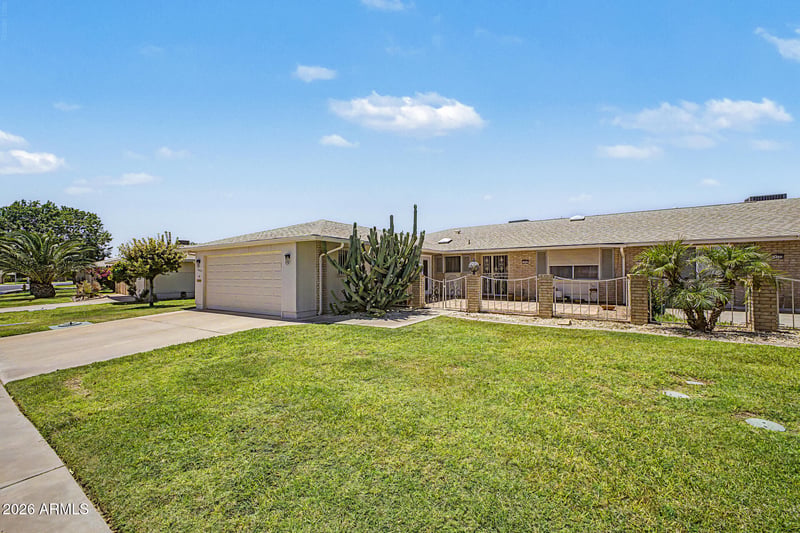 10431 W El Capitan Cir, Sun City, AZ 85351