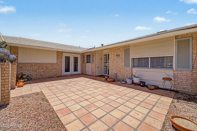 10431 W El Capitan Cir, Sun City, AZ 85351