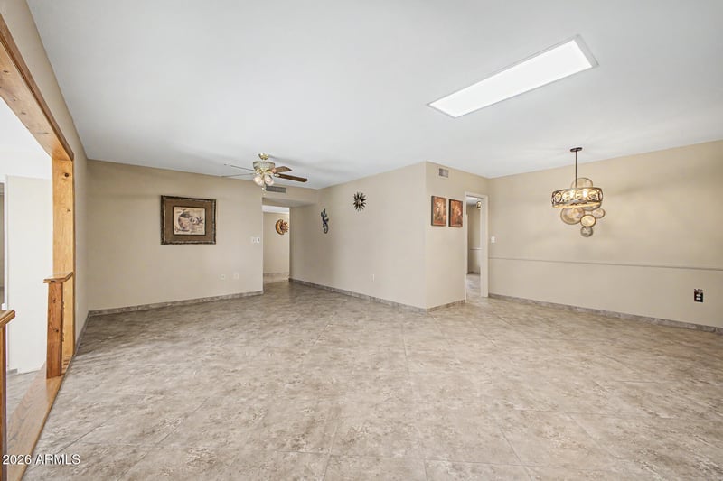 10431 W El Capitan Cir, Sun City, AZ 85351