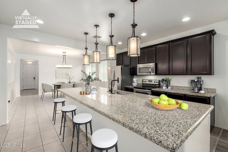 10432 Papago St, Tolleson, AZ 85353