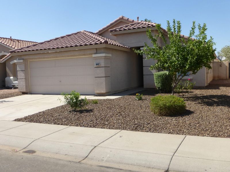 10432 W Medlock Dr, Glendale, AZ 85307