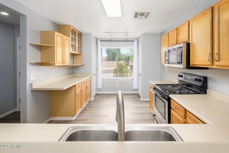 10433 Birchwood Ave, Mesa, AZ 85208