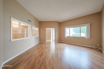 10433 Hutton Dr, Sun, AZ 85351