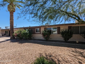 10433 Oakmont Dr, Sun City, AZ 85351