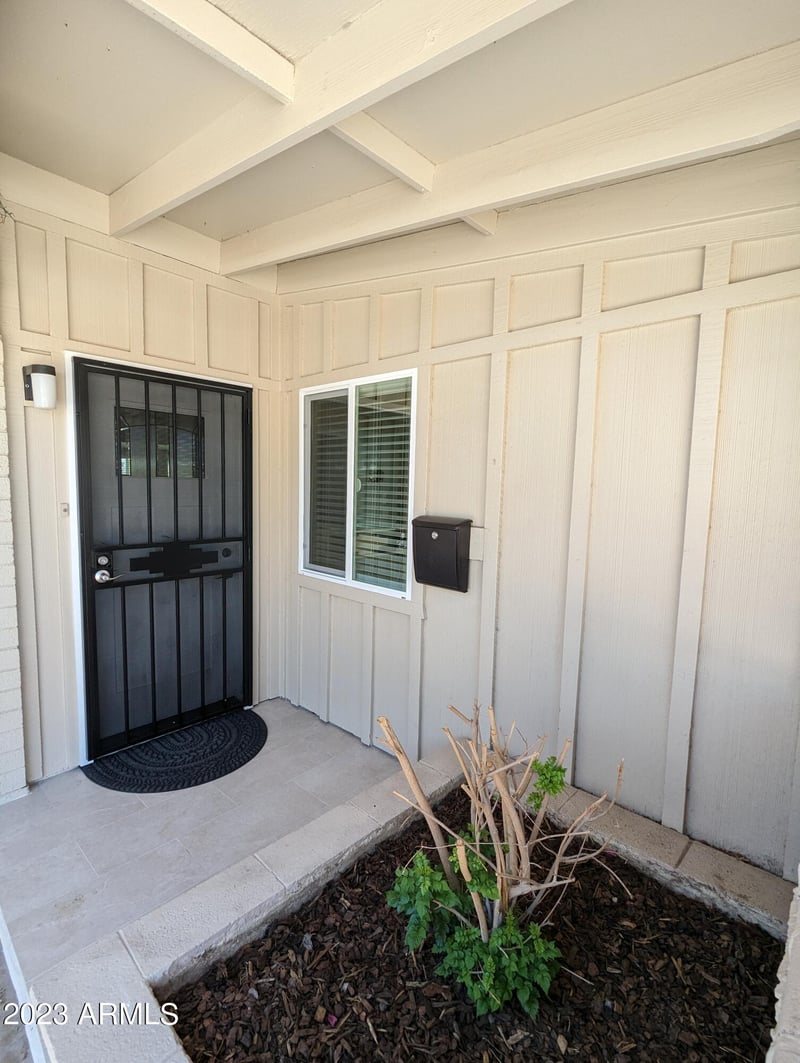 10433 Oakmont Dr, Sun City, AZ 85351