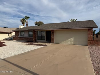 10433 W Laurie Ln, Peoria, AZ 85345