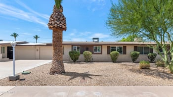 10433 W Oakmont Dr, Sun City, AZ 85351