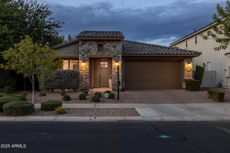 10434 Corbin Ave, Mesa, AZ 85212