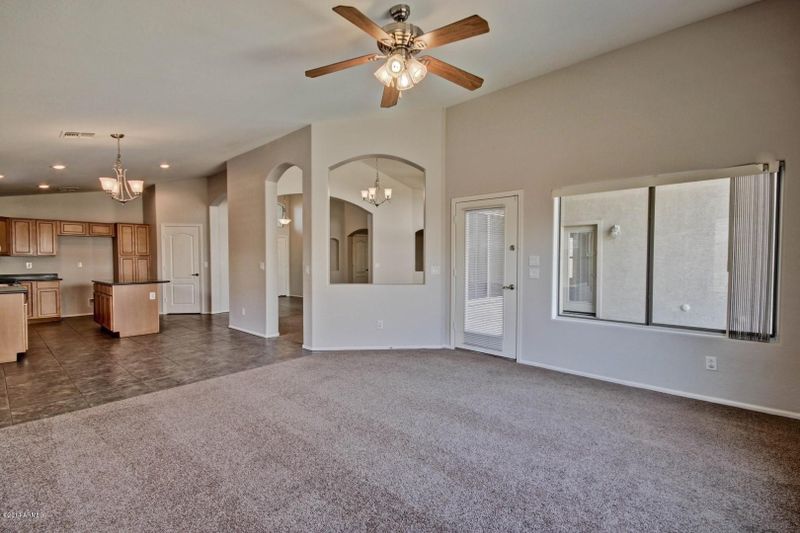10434 W Odeum Ln, Tolleson, AZ 85353