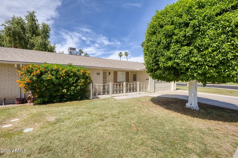 10435 W Camelot Cir, Sun City, AZ 85351