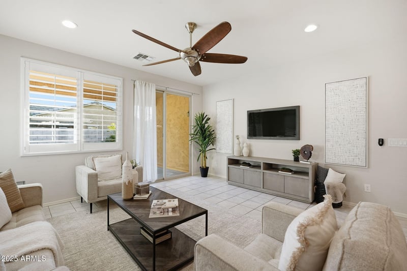 10437 Redbird Rd, Peoria, AZ 85383