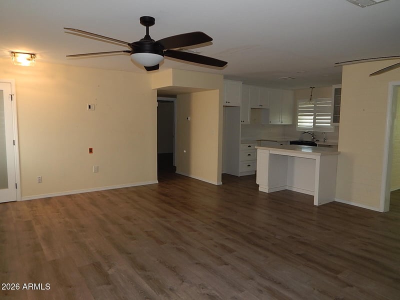 10437 W Cheryl Dr, Sun City, AZ 85351
