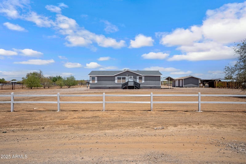 10438 Bella Ln, San Tan Valley, AZ 85143