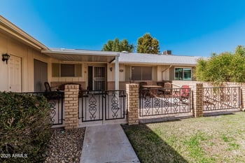 10439 Saratoga Cir, Sun City, AZ 85351