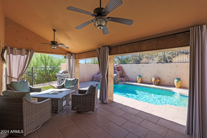 1044 Indian Hills Pl, Phoenix, AZ 85023