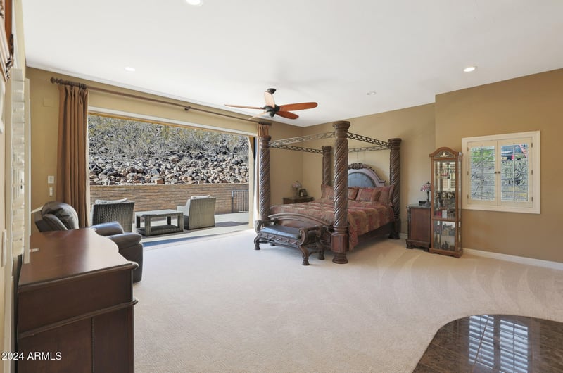 1044 Indian Hills Pl, Phoenix, AZ 85023