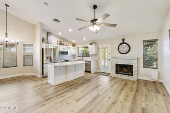 1044 Indigo St, Mesa, AZ 85203