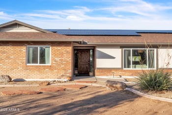 1044 Irvine Rd, Phoenix, AZ 85086