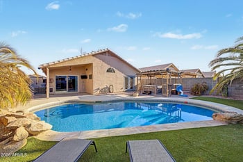1044 Heather Ave, Gilbert, AZ 85233