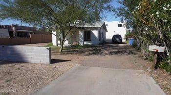 1044 Whitton Ave, Phoenix, AZ 85014