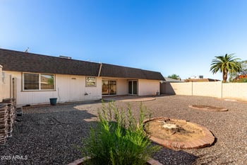 10441 Twin Oaks Dr, Sun City, AZ 85351