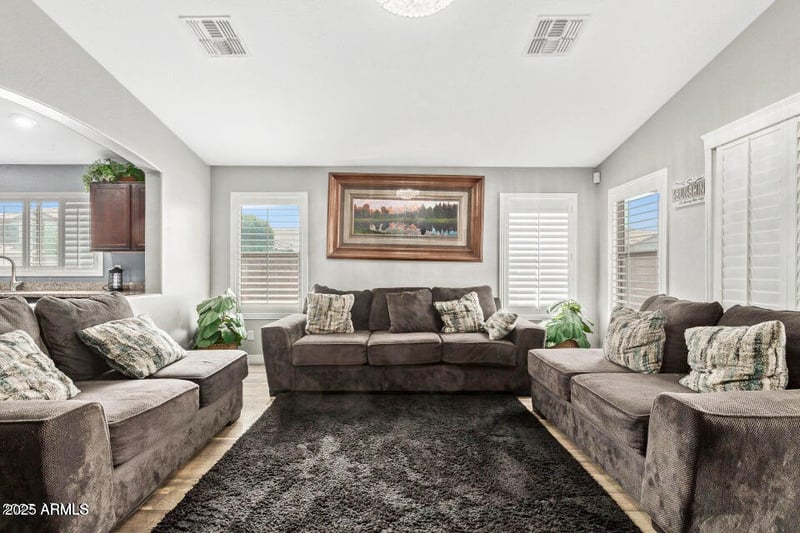 10442 Toronto Way, Tolleson, AZ 85353