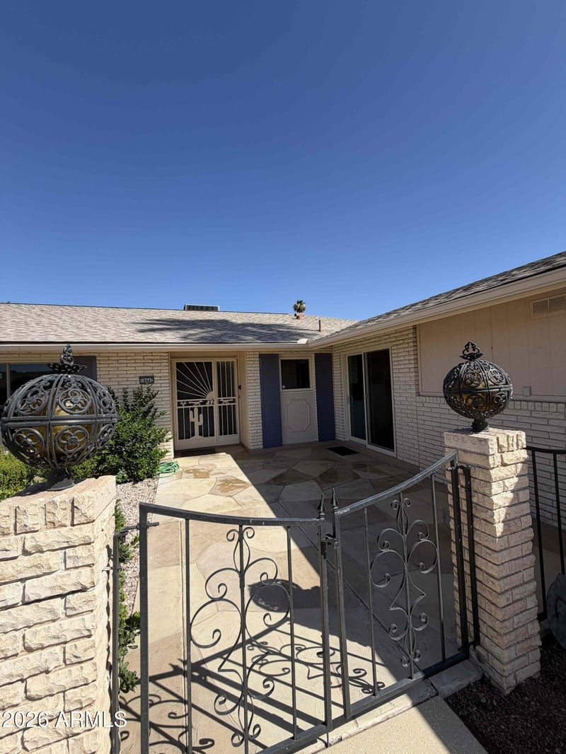10442 Tropicana Cir, Sun City, AZ 85351